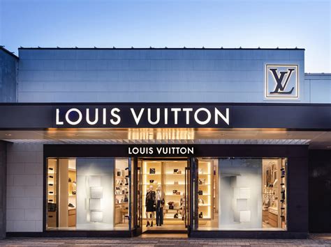 louis vuitton showroom|louis vuitton storefront.